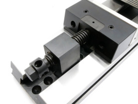 Ocelový přesný strojní svěrák 150 mm - MPZB150/210